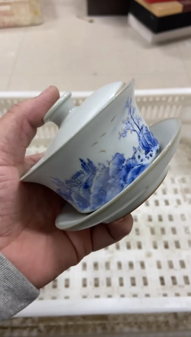 无运费险有瑕疵的摄影的产品有使用过的痕迹有点脏介意勿拍