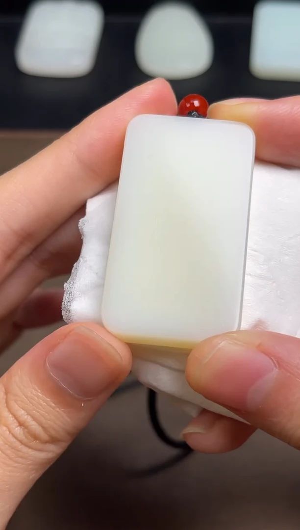 和田玉未镶嵌颈饰25