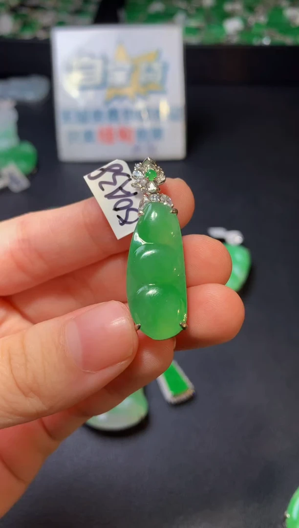 颈饰银S925镶嵌翡翠翡翠