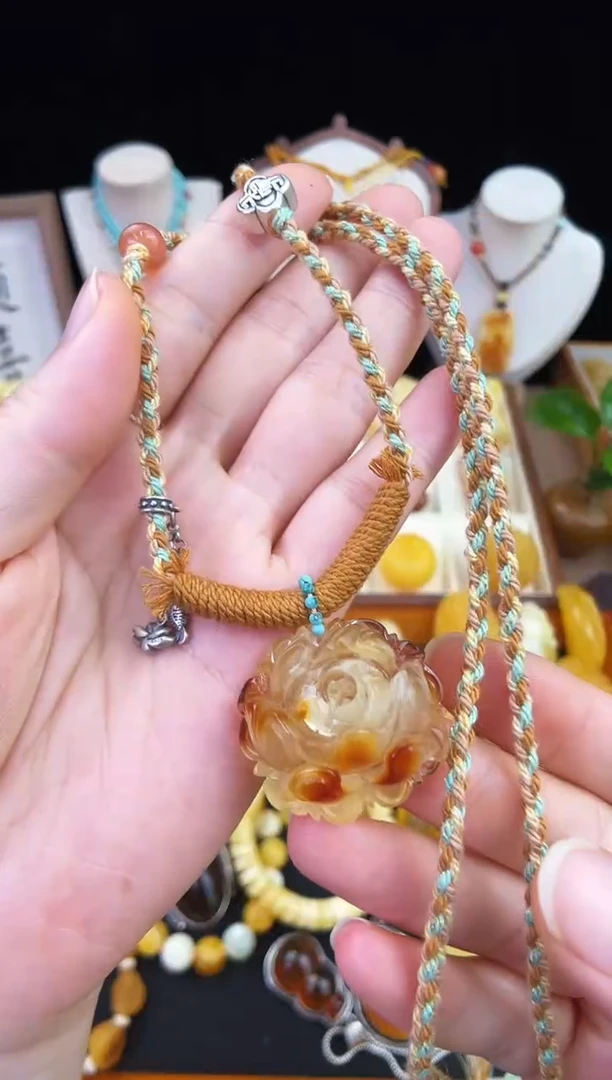 琥珀未镶嵌珠宝奇石柒月