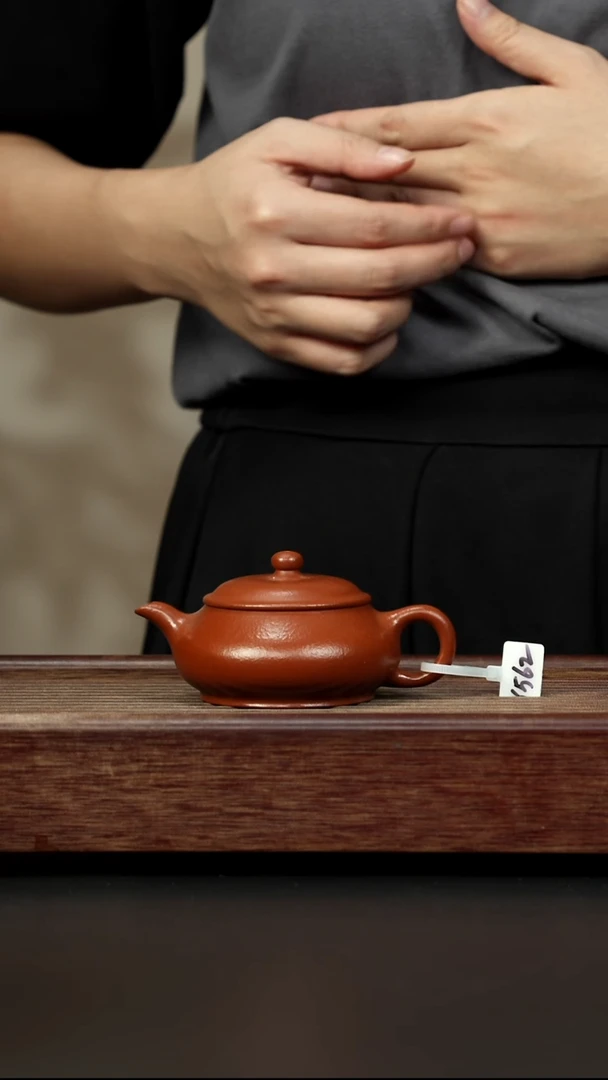 紫砂茶壶朱泥大红袍 明炉