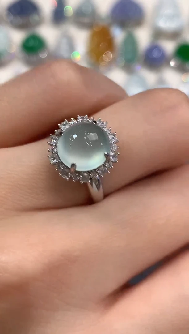 18K金镶嵌戒指翡翠a217