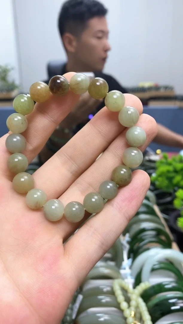 和田玉手镯未镶嵌10mm