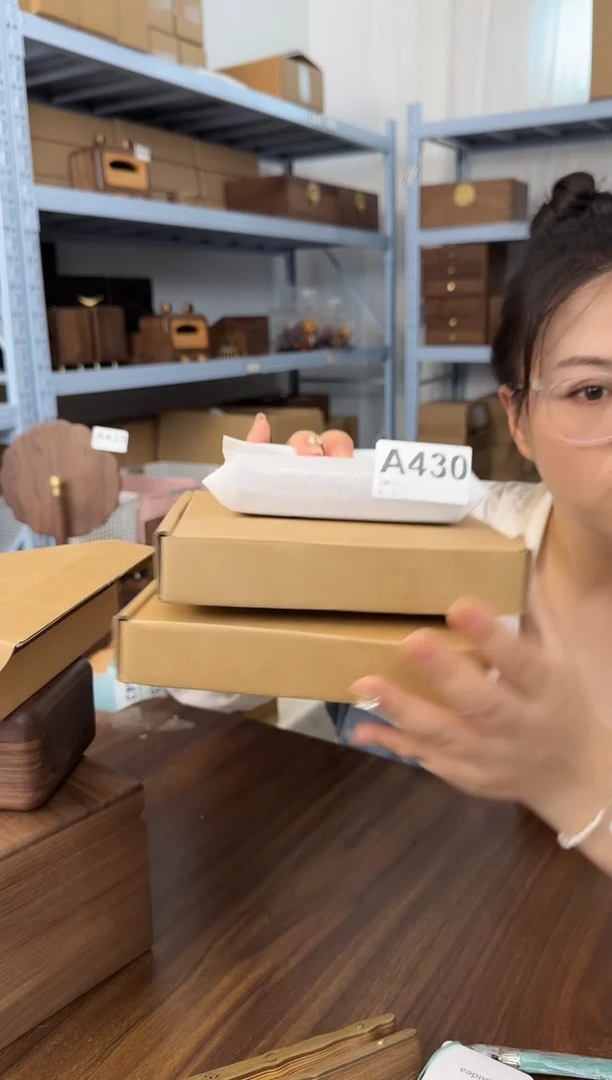 木用****8430号3个黑胡桃方形相框