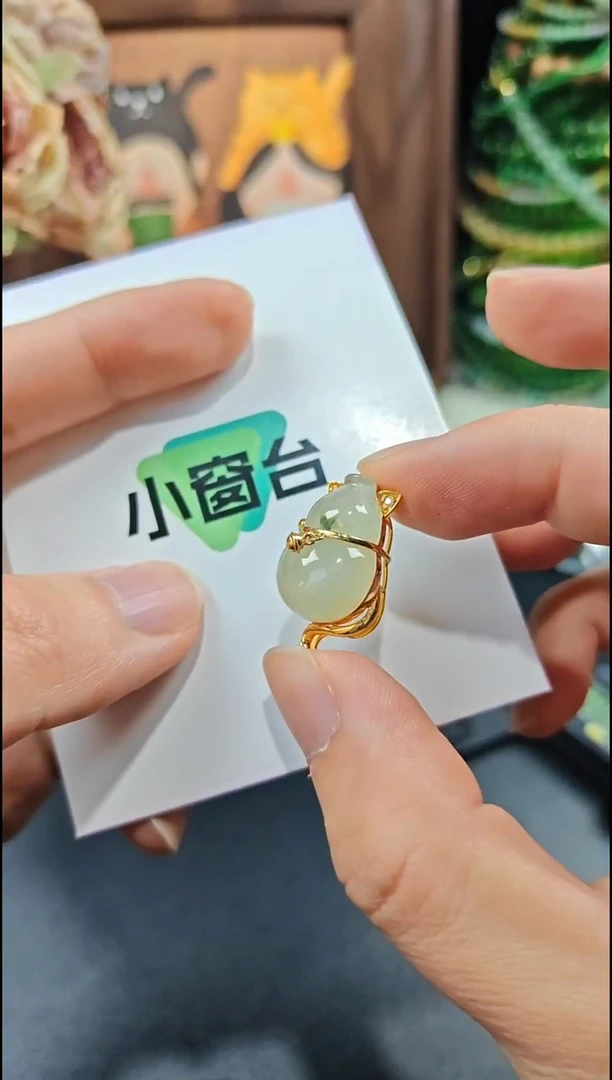 颈饰18K金镶嵌翡翠翡翠颈饰18K金镶嵌