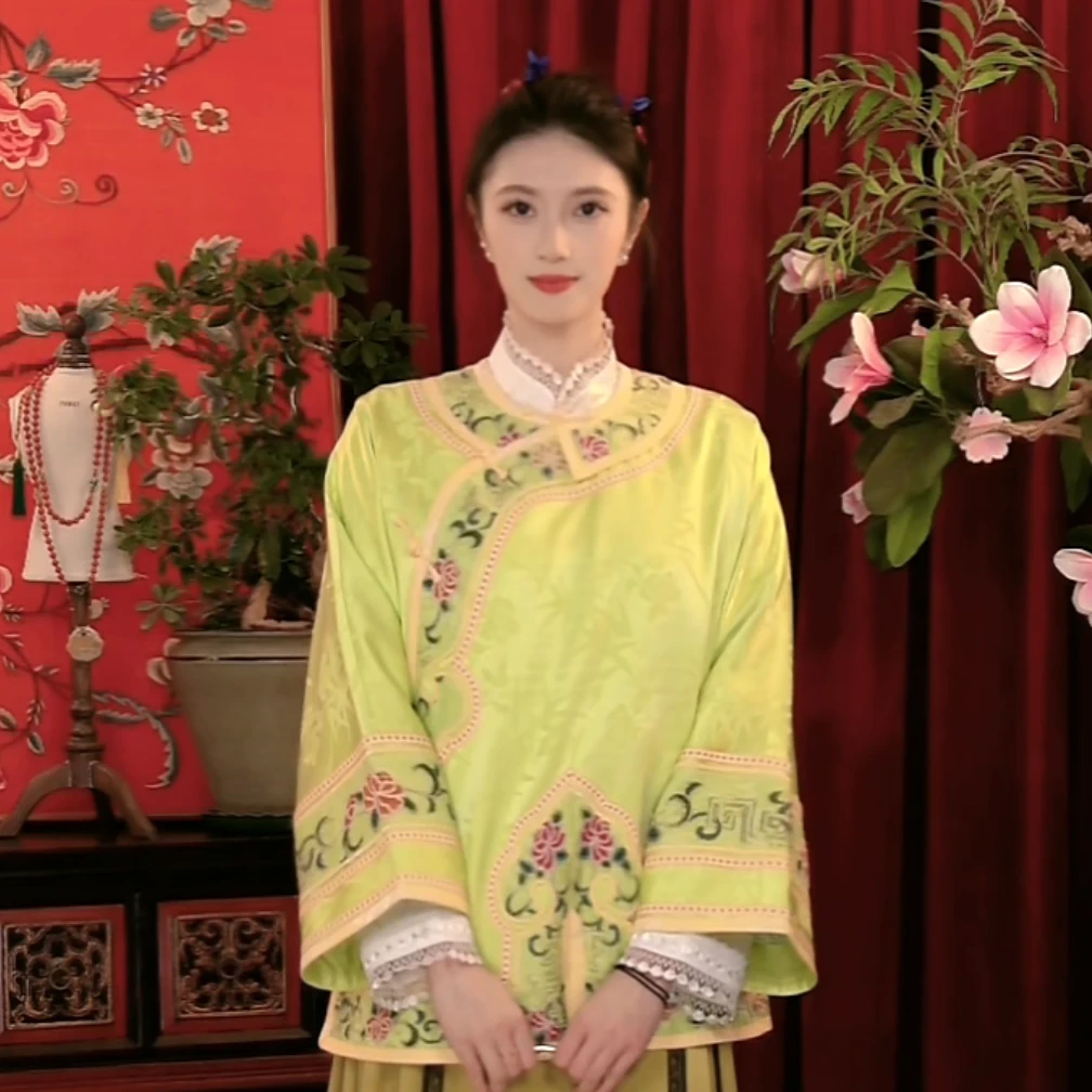 【煜秀堂】“只此青绿”传统中式重工刺绣太太服