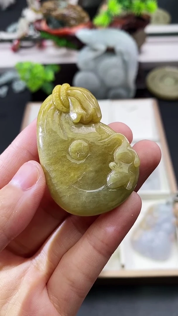 颈饰未镶嵌翡翠天然缅甸A货翡翠