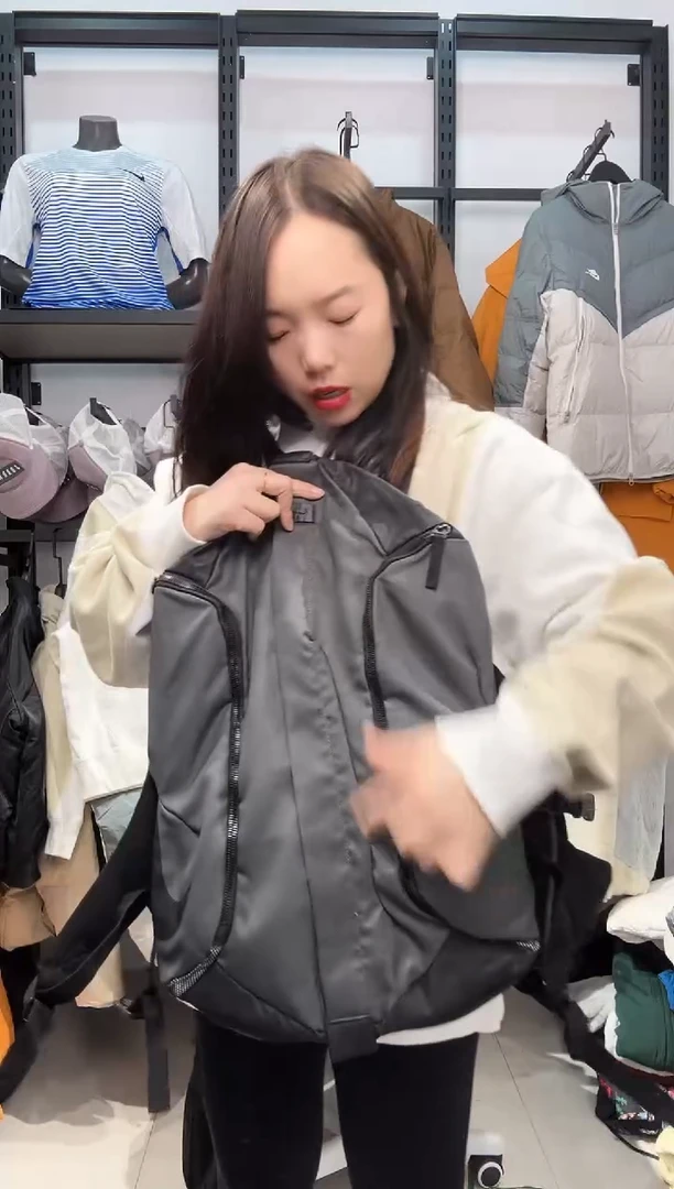 2687   编码  瑕疵直播间过款为准 尺码  ·  1