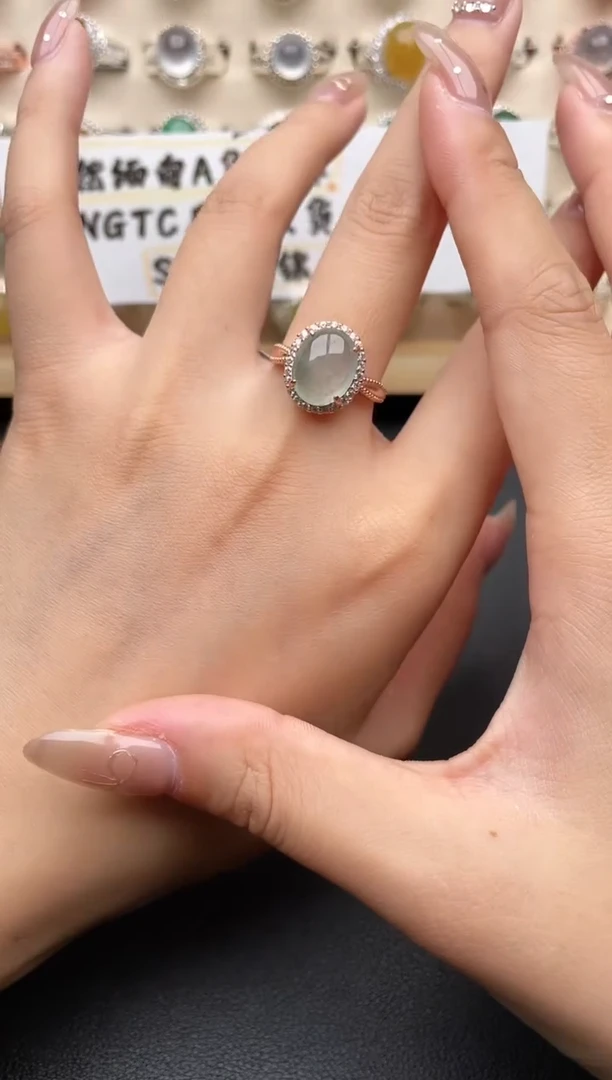 【闪购商品】翡翠戒指银S925镶嵌一物一证一礼盒