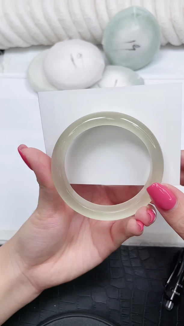 未镶嵌手镯石英质玉64-56