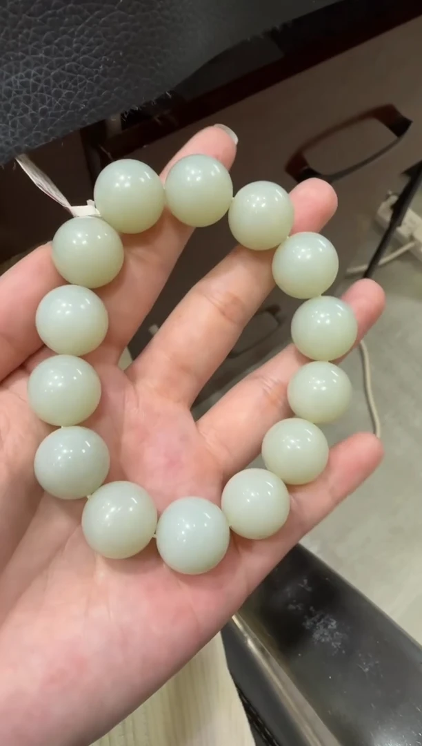 未镶嵌手串和田玉近矿高清白手串  （产地直发）
