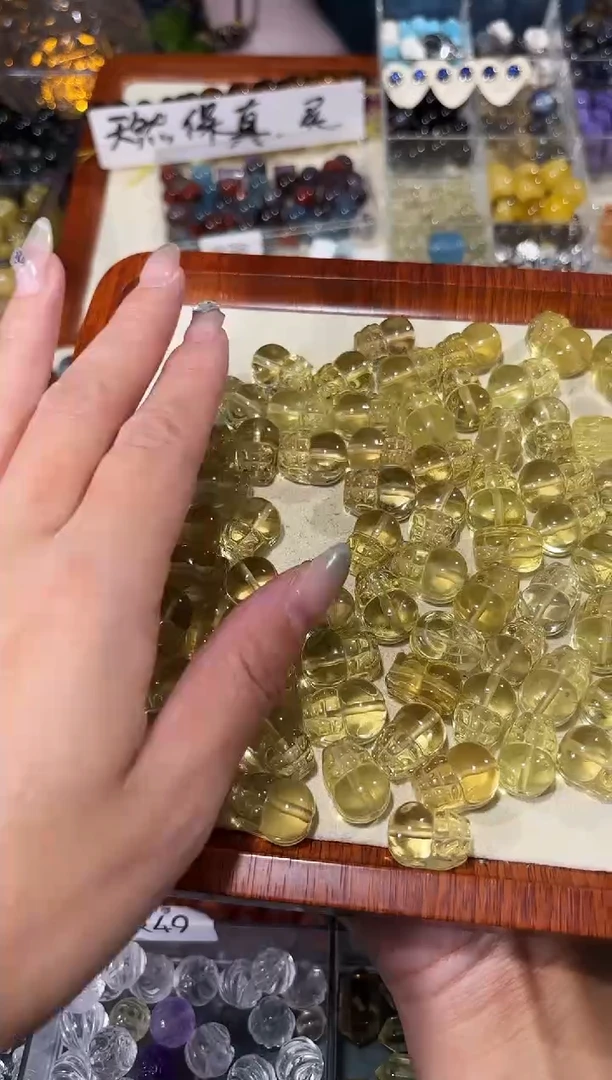 【闪购商品】水晶手串未镶嵌黄水晶貔貅一个宽卡11-13