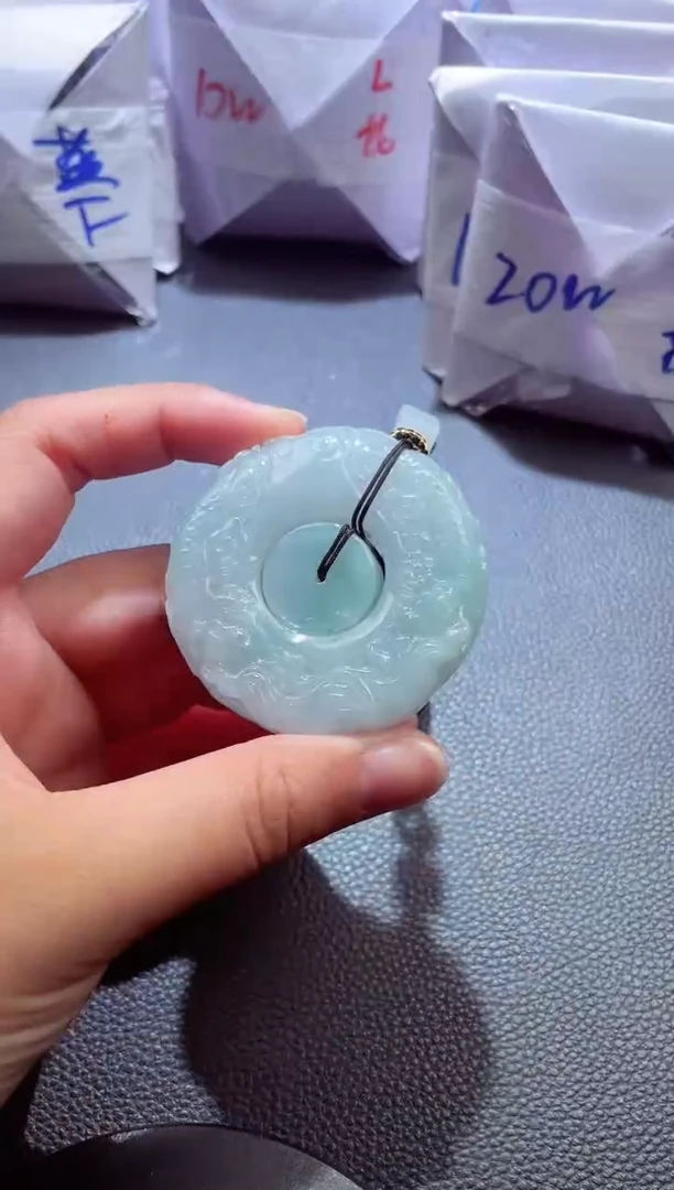 颈饰未镶嵌翡翠00008821