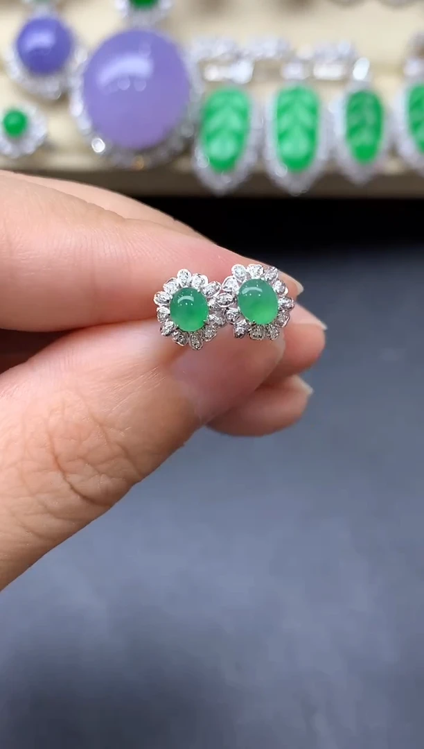 翡翠18K金镶嵌颈饰174-中国好珍宝