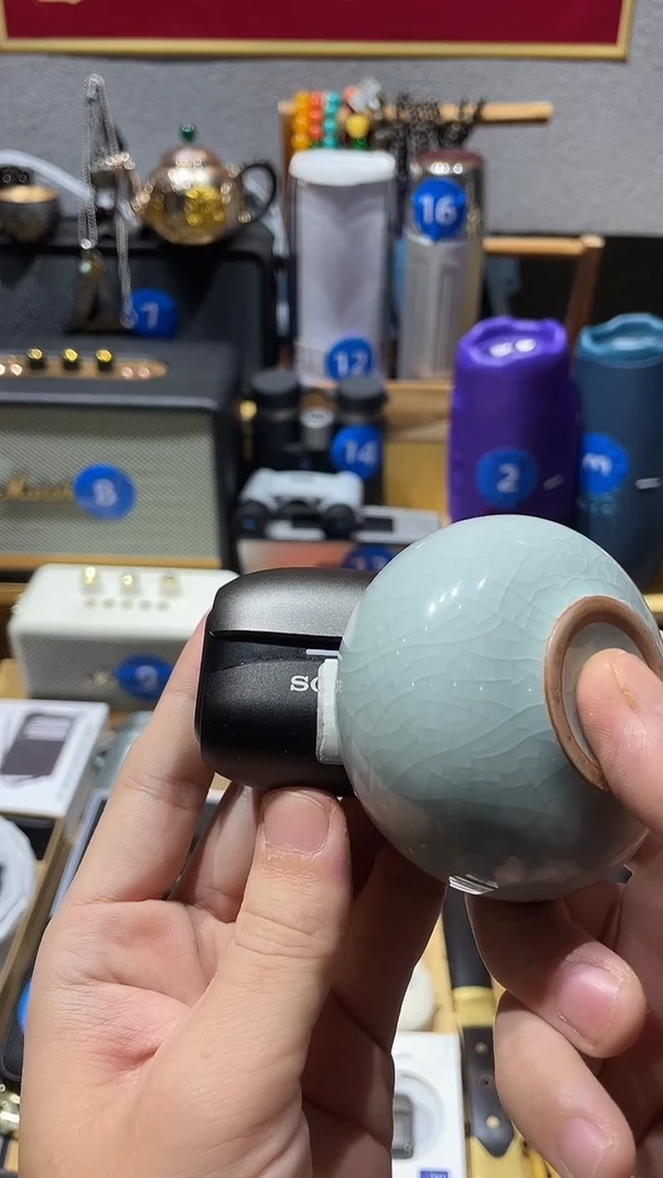 瓷片闪购商品 如图所示