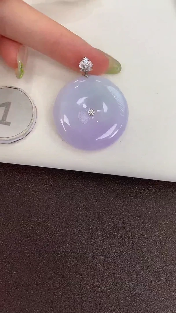 颈饰18K金镶嵌翡翠天然缅甸a货翡翠