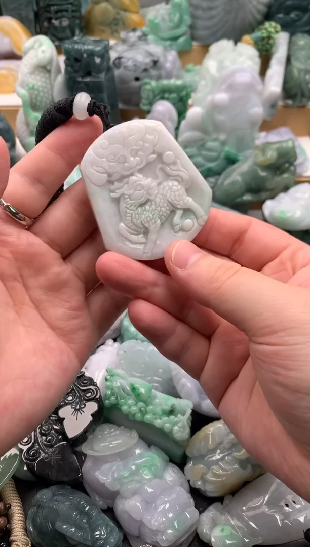 吊坠(不含链)未镶嵌翡翠1