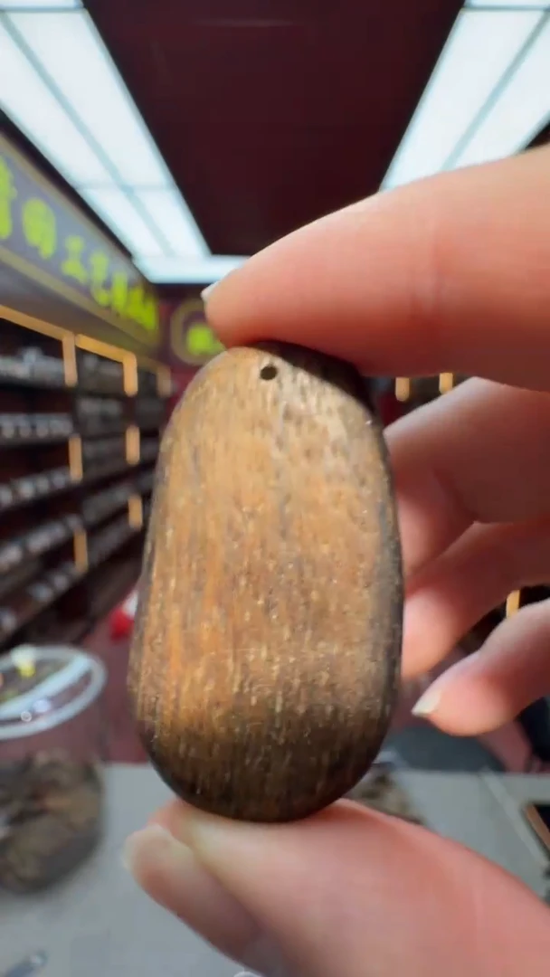 沉香吊坠多样性发一