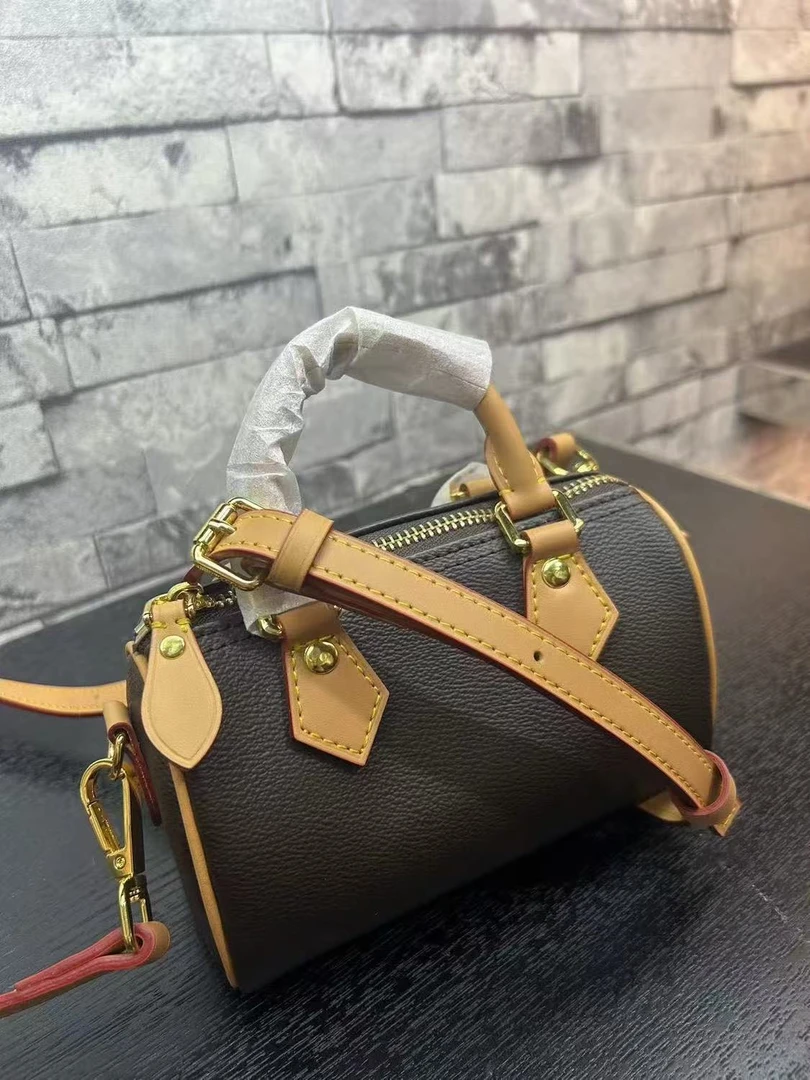 【A006】2025新款春季轻奢气质百搭时尚包包16cm