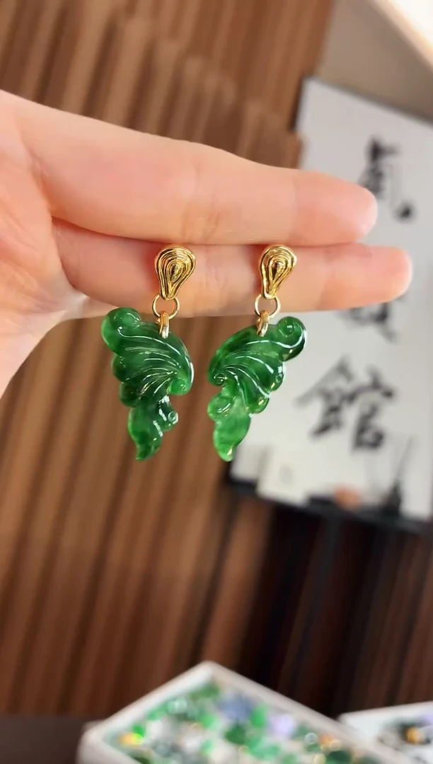 18K金镶嵌翡翠耳饰耳饰