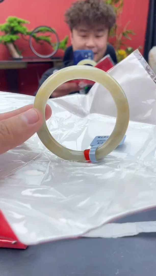 未镶嵌手镯翡翠7