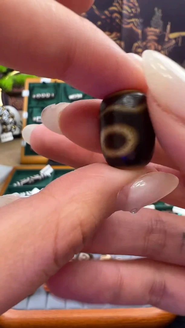 玛瑙/玉髓吊坠(不含链)未镶嵌17.（微瑕随机发货）