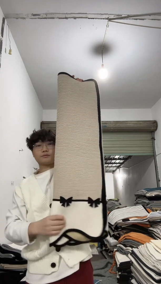 雪尼尔90*300浅咖色碟依