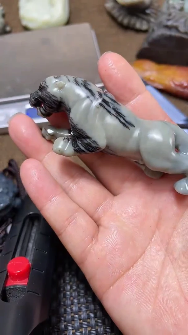 和田玉未镶嵌把件1