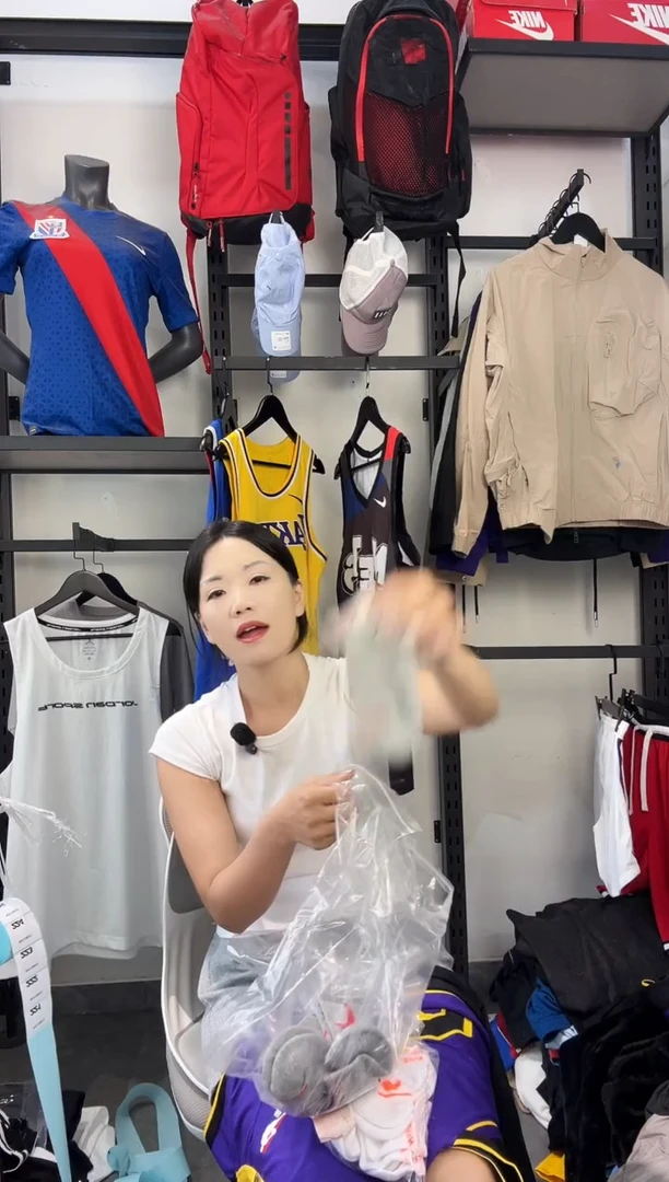 221 ·编码 瑕疵款直播间过款为准 尺码·