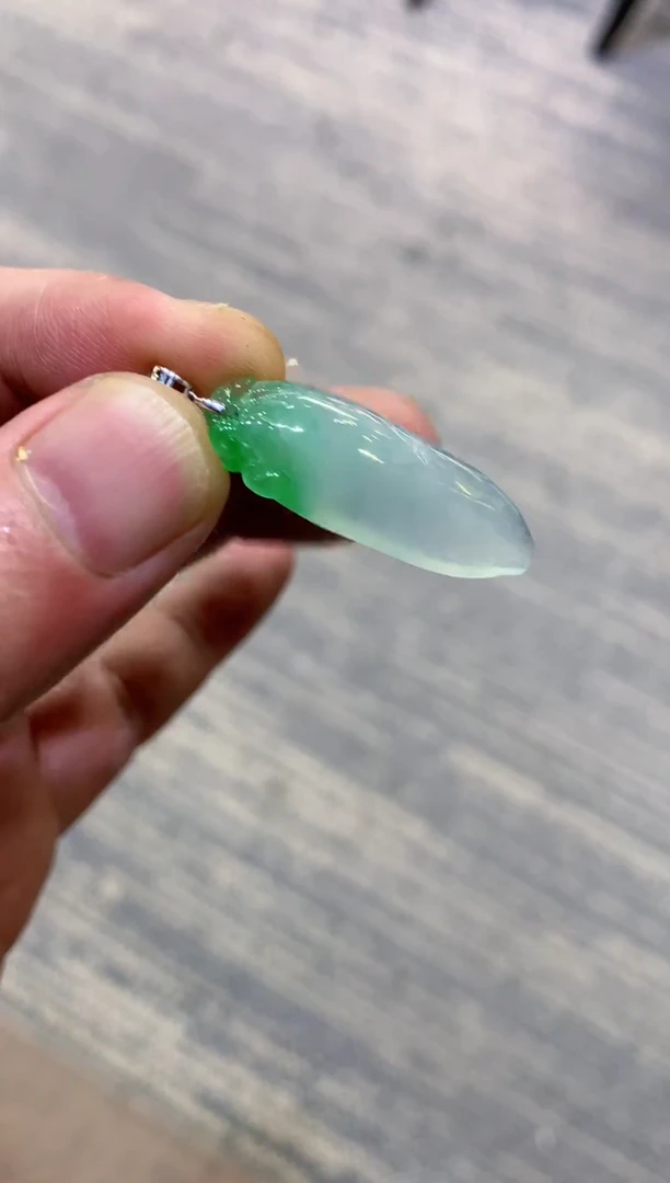 颈饰未镶嵌翡翠天然A货翡翠