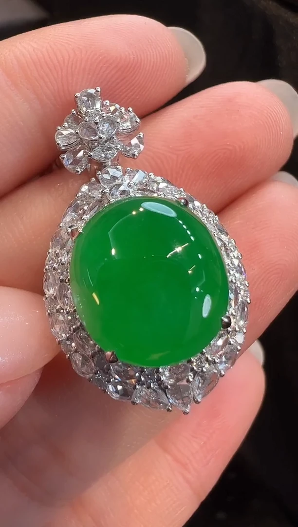 吊坠(不含链)18K金镶嵌翡翠AL6吊坠