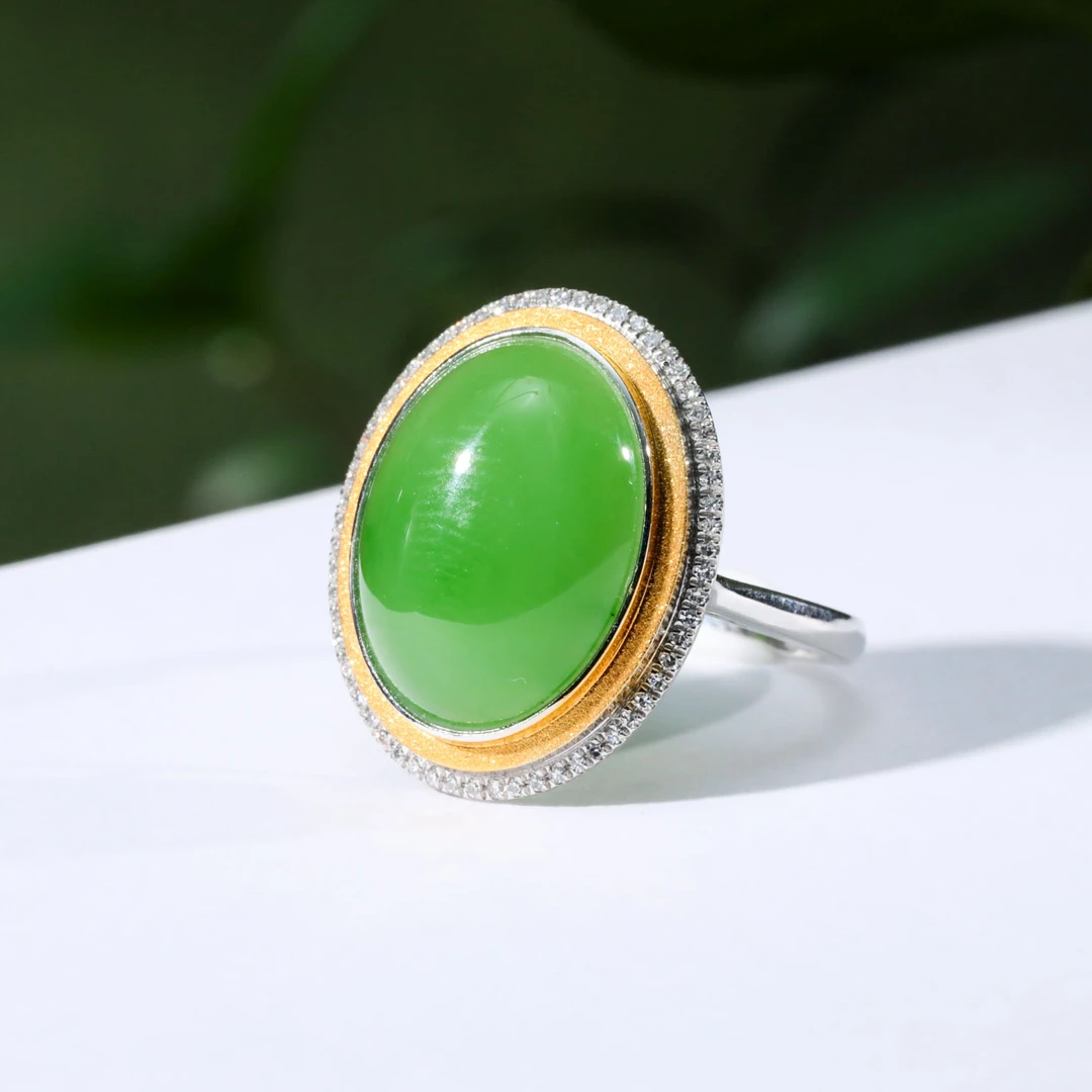 【意婵】《悦明》18k金精工镶嵌顶料高色苹果绿碧玉碧玉戒指-YC24981