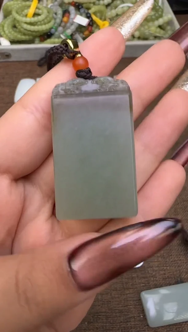 吊坠(不含链)未镶嵌和田玉吊坠