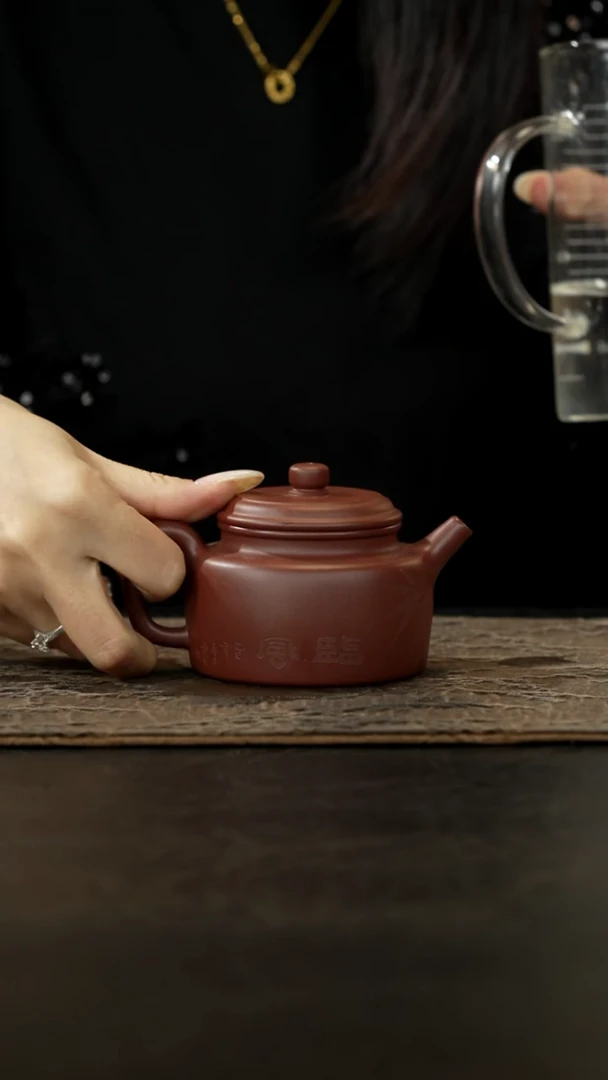 茶壶紫砂清水泥德钟内推刻绘200cc