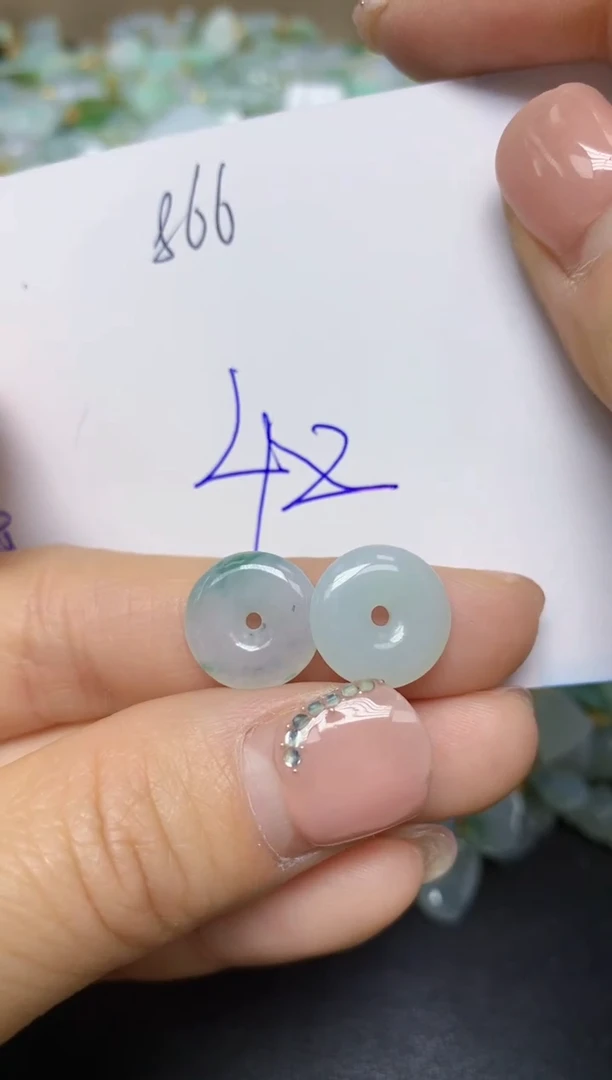 【闪购商品】翡翠挂件未镶嵌 天然翡翠A货