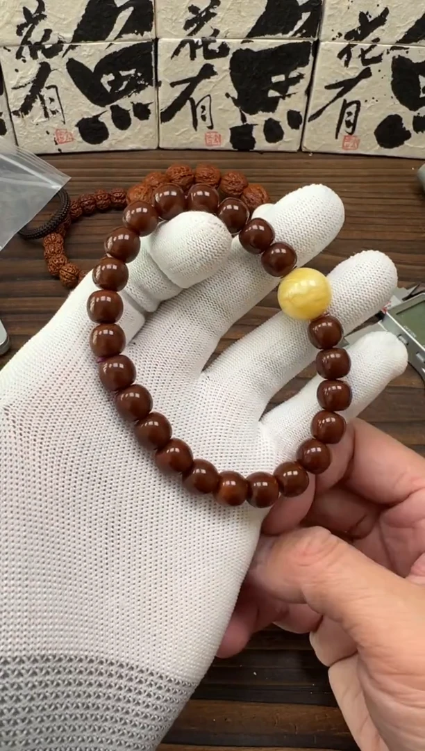 【闪购商品】菩提吊坠蜜蜡配饰带猴头手串