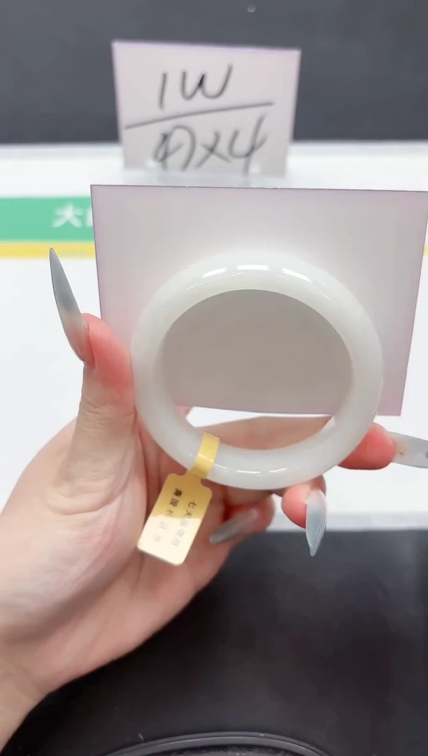 和田玉手镯未镶嵌76-53.3