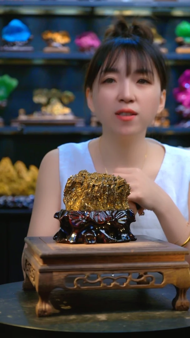 石材精品斑铜矿，矿物晶体摆件