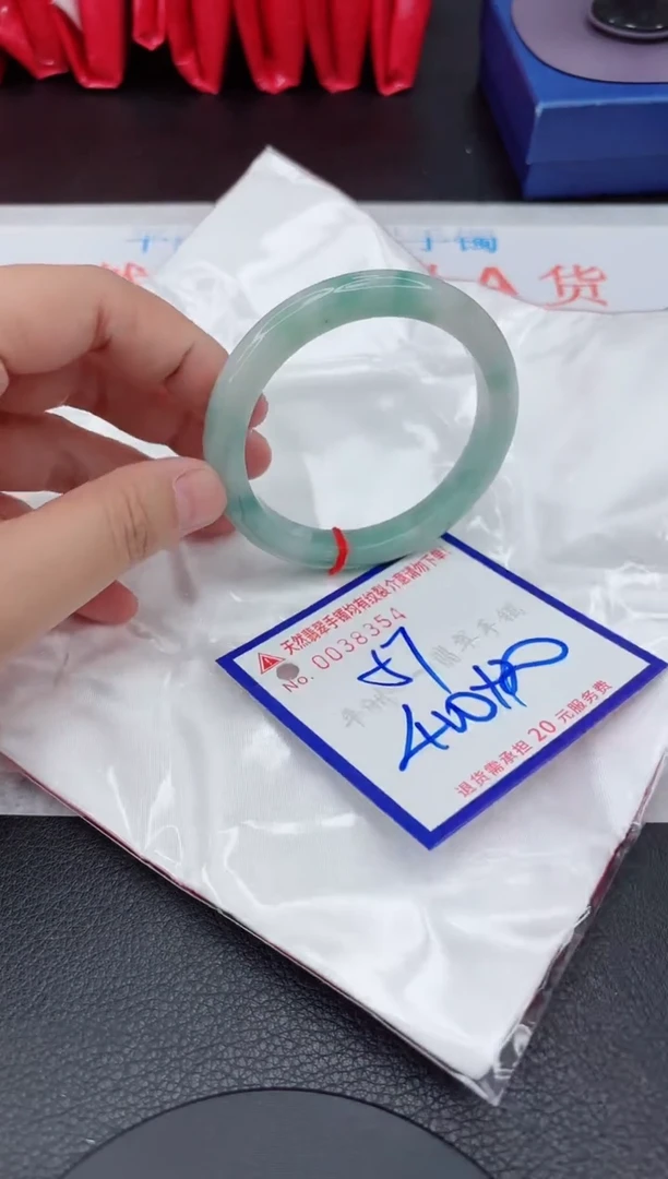 翡翠手镯未镶嵌1111111111111