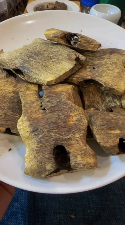 【闪购商品】沉香摆件棋楠乌身块料103克