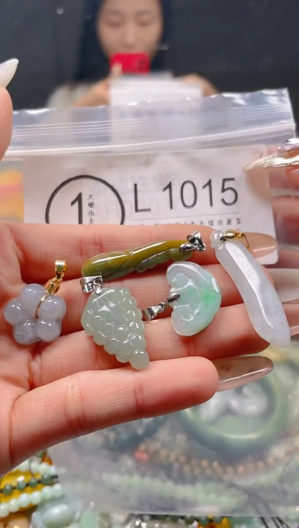 【闪购商品】翡翠颈饰未镶嵌/L/翡翠A货一图一物