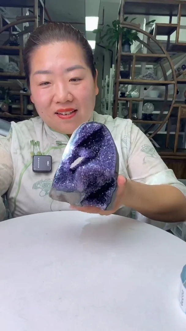 水晶珠宝半成品未镶嵌紫晶洞D760