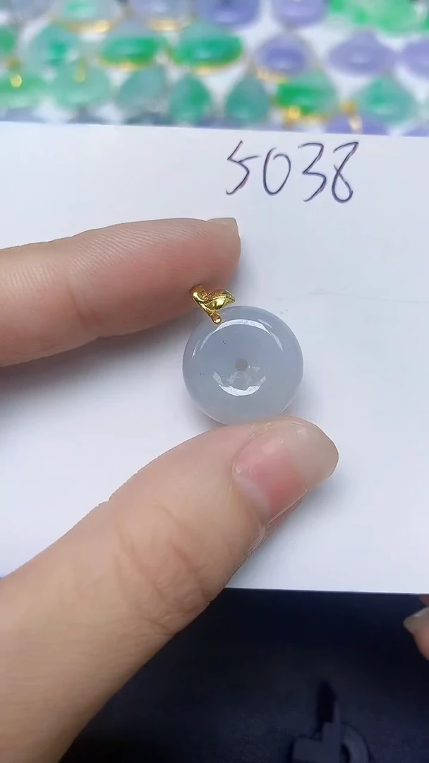 翡翠未镶嵌颈饰天然缅甸翡翠A货