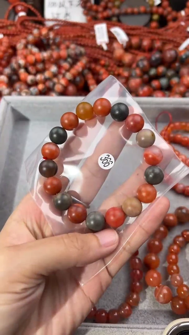 南红玛瑙手串未镶嵌11+