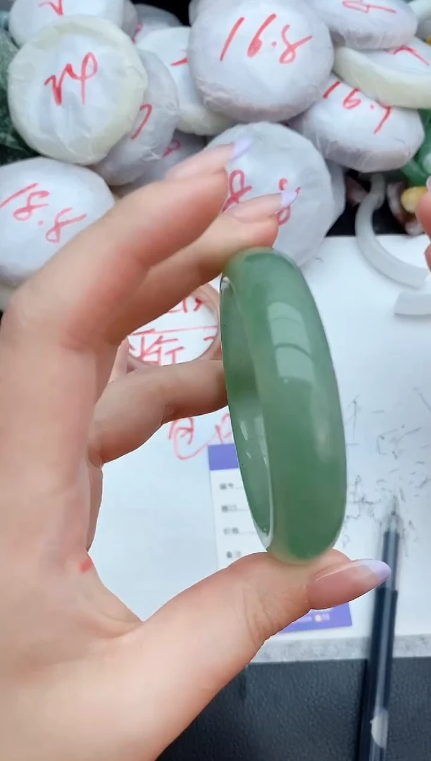 石英质玉手镯未镶嵌21+54/55