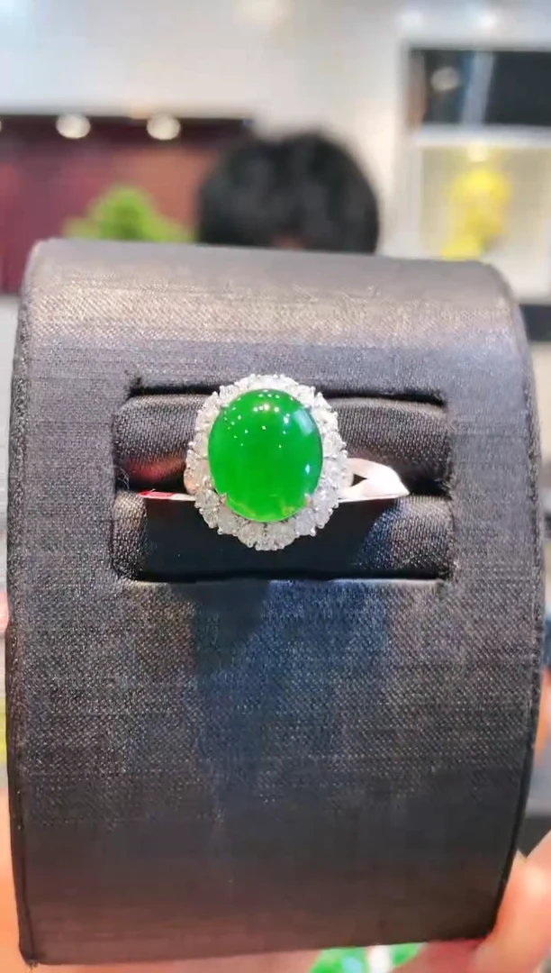 【闪购商品】翡翠颈饰18K金镶嵌A30天然A货翡翠戒指