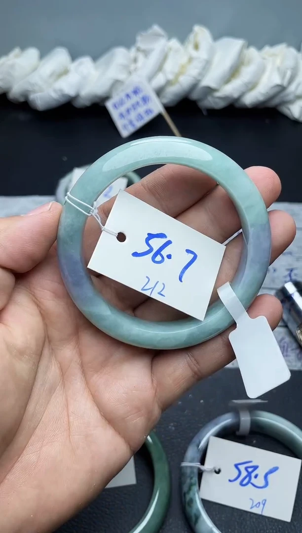 未镶嵌手镯翡翠212