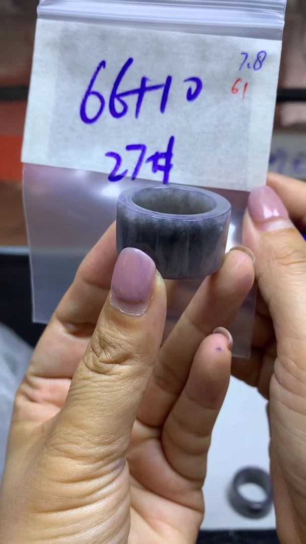 定制翡翠未镶嵌毛货需精细抛光拍一发一