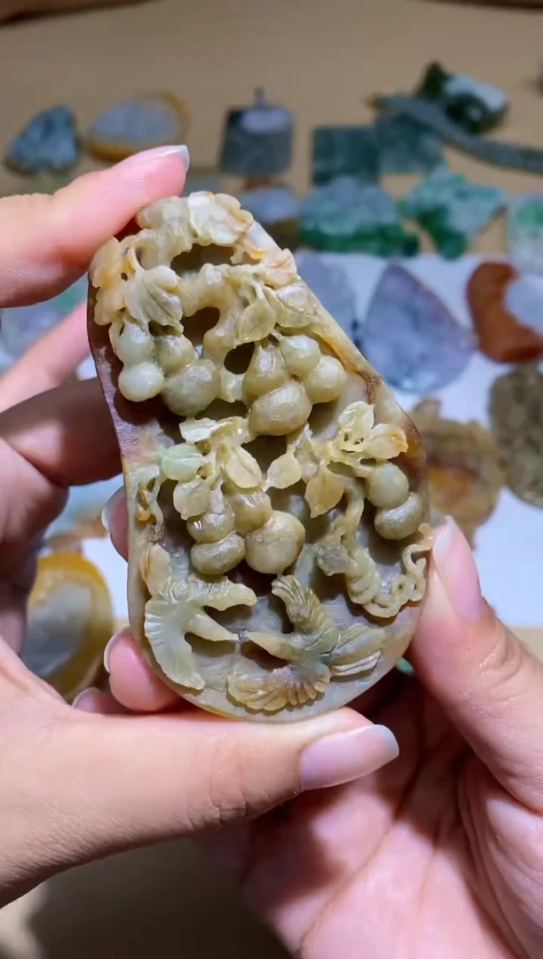 未镶嵌定制翡翠挂件