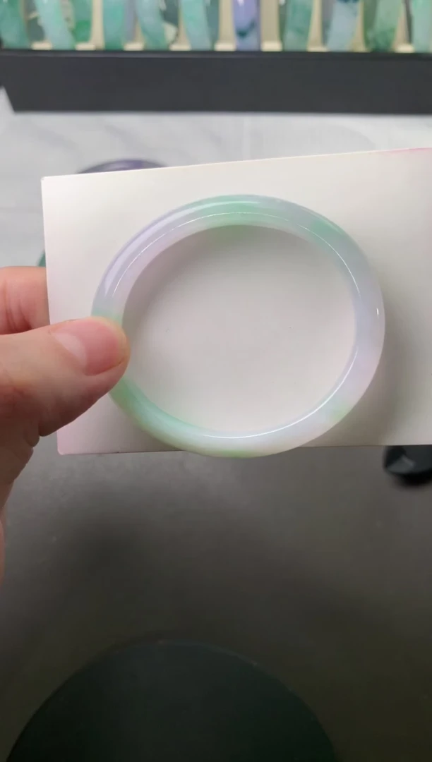 翡翠手镯（贵妃镯）未镶嵌52.7*8.4*5.9